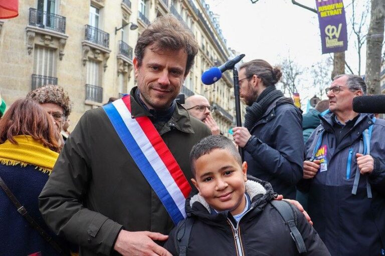 🎙 France Culture : Yanis, collégien Argenteuillais, m’a suivi en manifestation et à l’Assemblée nationale !