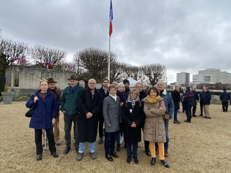 Hommage aux victimes civiles et militaires de la guerre d’Algérie et des combats en Tunisie et au Maroc.