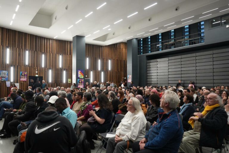 Plus de 300 personnes à la réunion publique de Bezons ! 