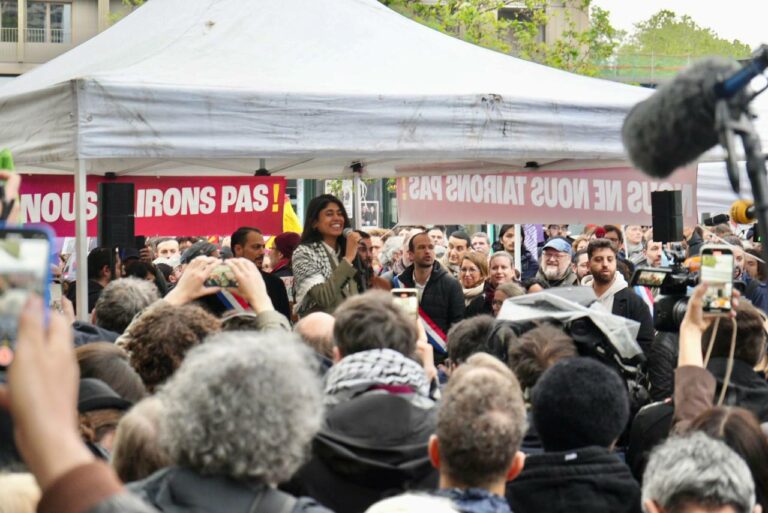 Rassemblement en soutien à Mathilde Panot et à Rima Hassan